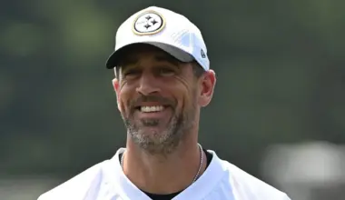 Aaron Rodgers reveals Pittsburgh Steelers' final decision about TJ Watt and his future contract with Pittsburgh