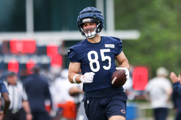 Bears tight end Cole Kmet completes a drill during practice at Halas Hall on Tuesday, June 3, 2025. (Eileen T. Meslar/Chicago Tribune)