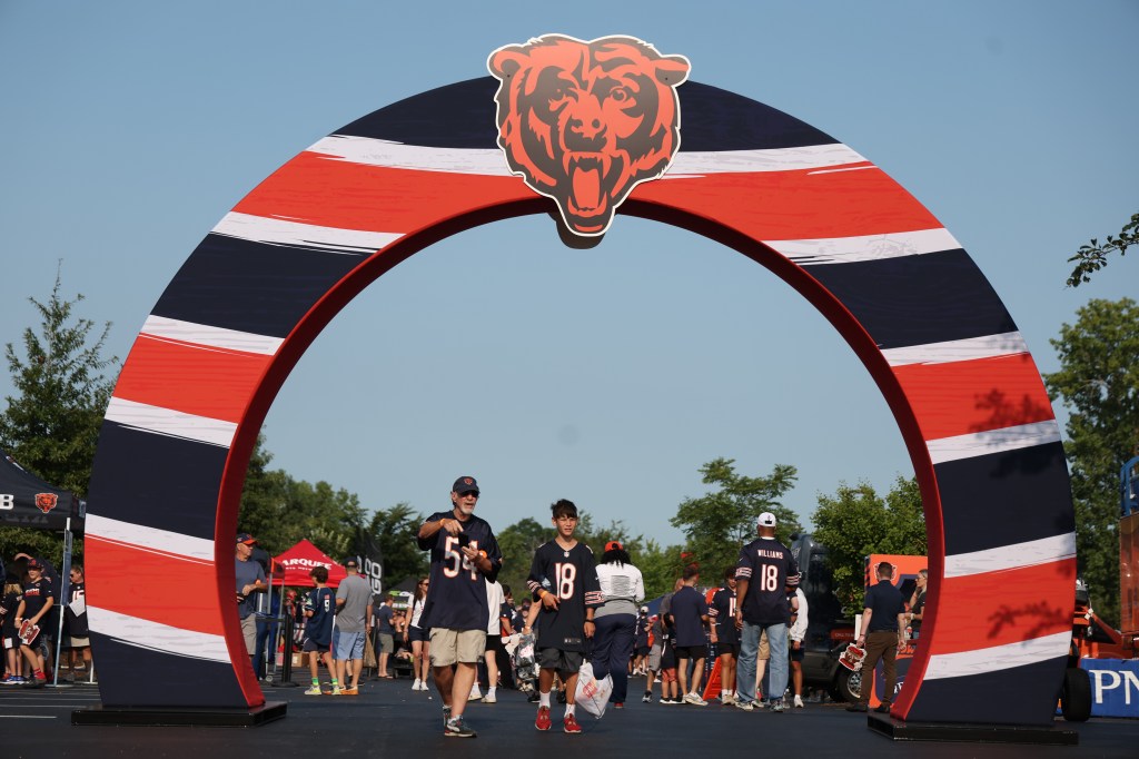 Chicago Bears Lake Forest public practices start July 25.