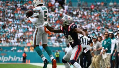 Dolphins agree to trade Ramsey, Smith for Steelers' Fitzpatrick, pick