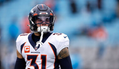 Panthers flirting with former Bronco Justin Simmons