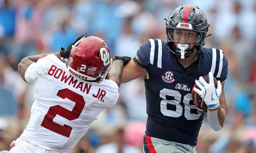 Broncos sign tight end who had 14 touchdowns his last three years of college