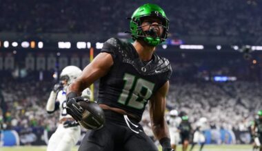 Bucs Predicted To Draft Oregon TE Kenyon Sadiq in 1st Round