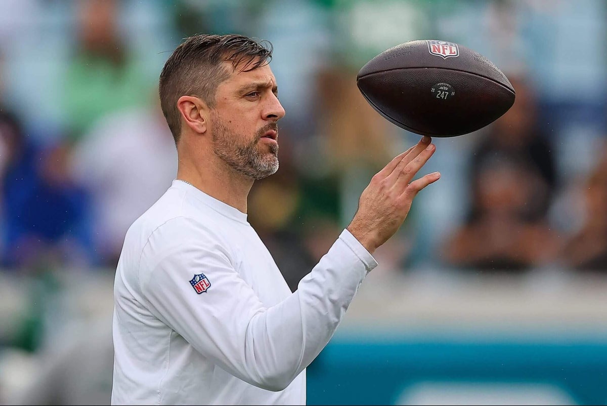 Steelers finally get their quarterback in Aaron Rodgers, but buyer beware