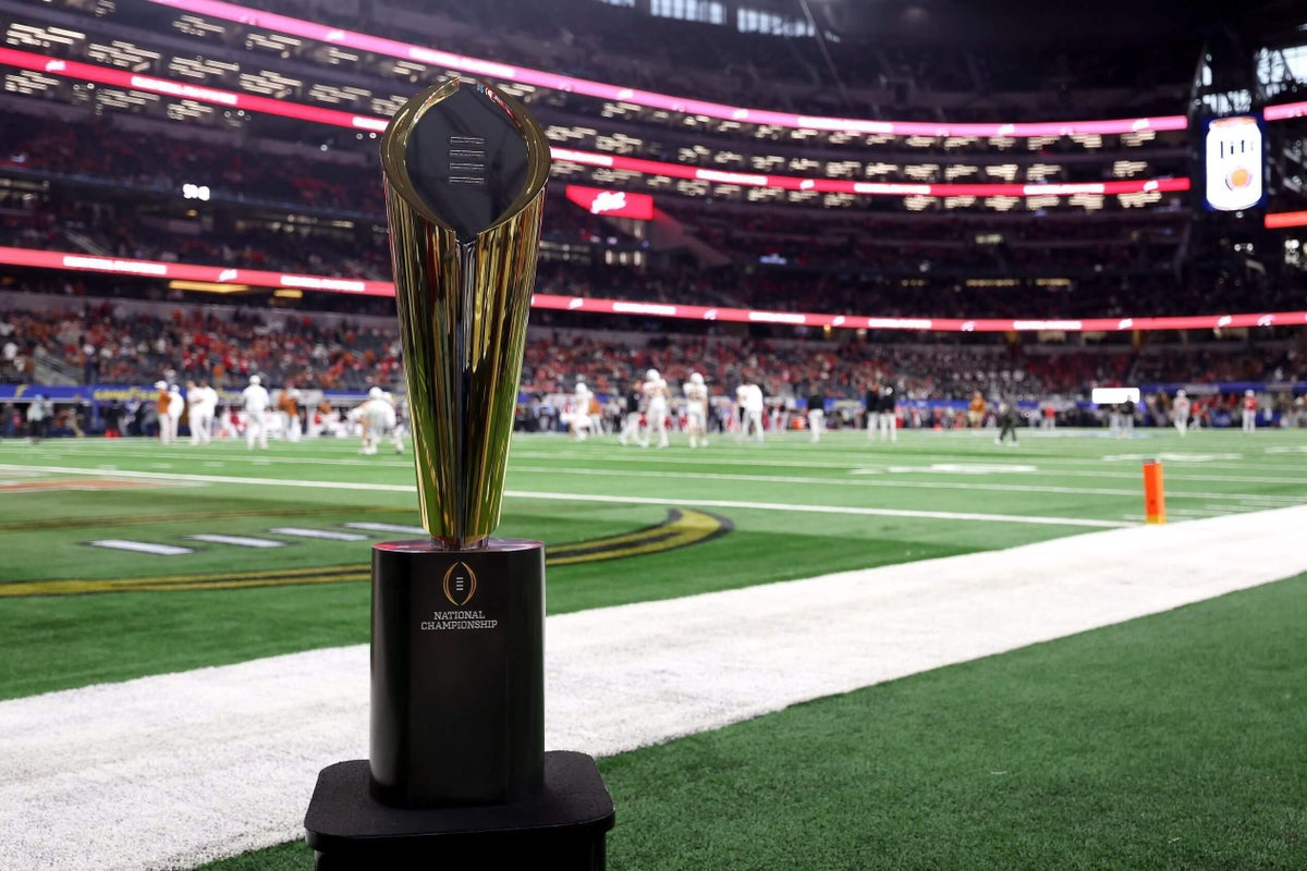 Return of the bag man: NIL clearinghouse could revive paying college athletes under table