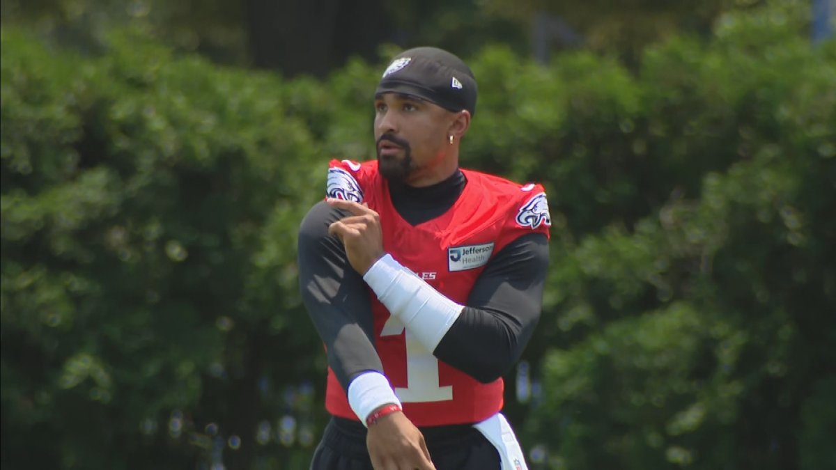Jalen Hurts finally airs one out – NBC Sports Philadelphia