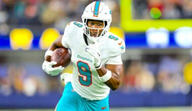 Dolphins Want to Keep Jonnu Smith - NFL News