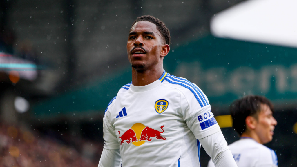 Leeds United, Junior Firpo