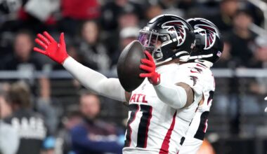 Panthers Interested In Free Agent Justin Simmons