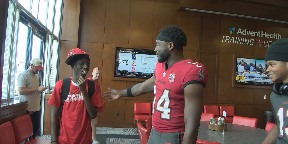 Tampa Bay Bucs give ill teen an experience of a lifetime