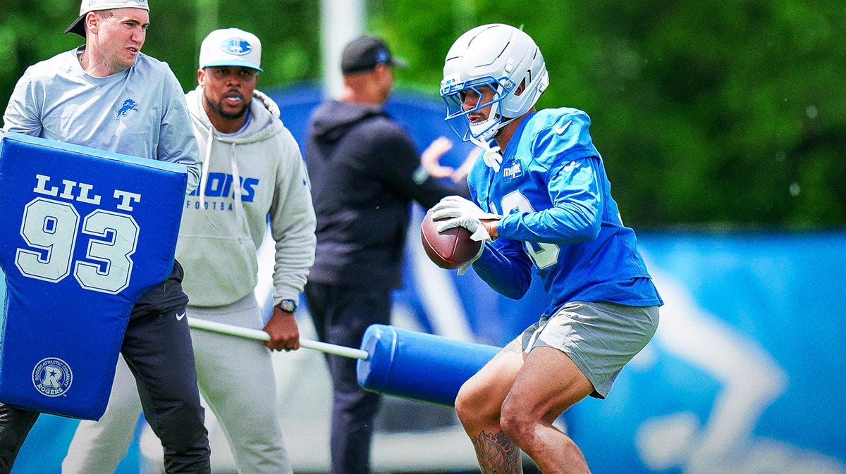 Detroit Lions wide receiver Ronnie Bell (10) practices during OTA at Meijer Performance Center in Allen Park on Friday, May 30, 2025.