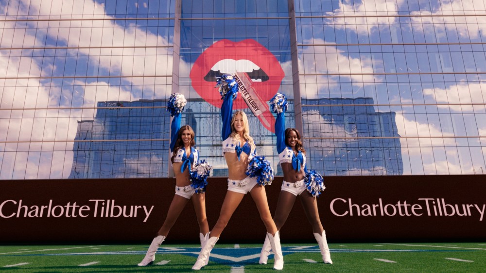 Charlotte Tilbury/Dallas Cowboys Cheerleaders