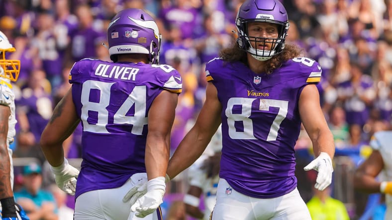 Minnesota Vikings tight ends Josh Oliver and TJ Hockenson - Los Angeles Chargers at Minnesota Vikings