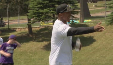 Duluthian and Minnesota Viking C.J. Ham to host 6th youth camp
