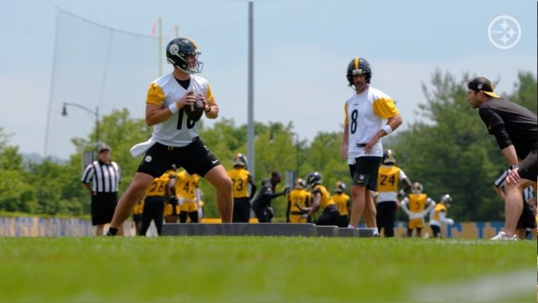 Aaron Rodgers Will Howard