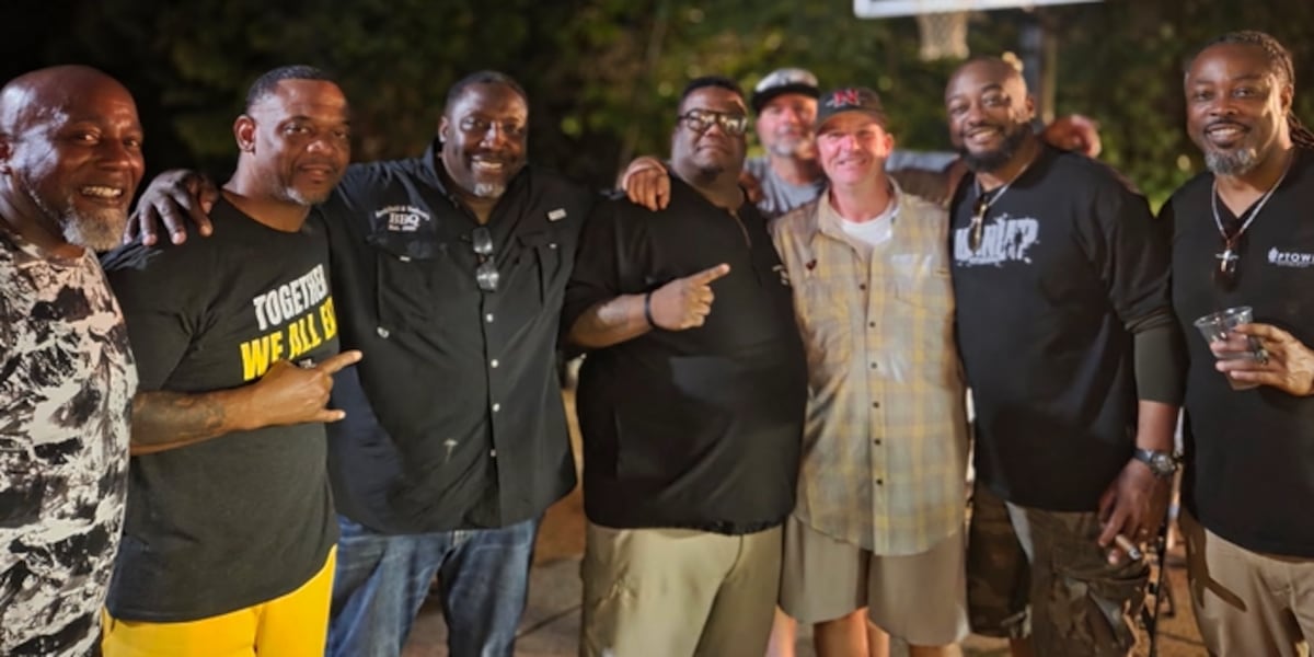 Owner of Tuscaloosa Archibald and Woodrow’s BBQ cooks for Pittsburgh Steelers coaches