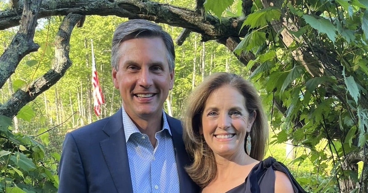 Son of University of Georgia football legend may run for U.S. Senate