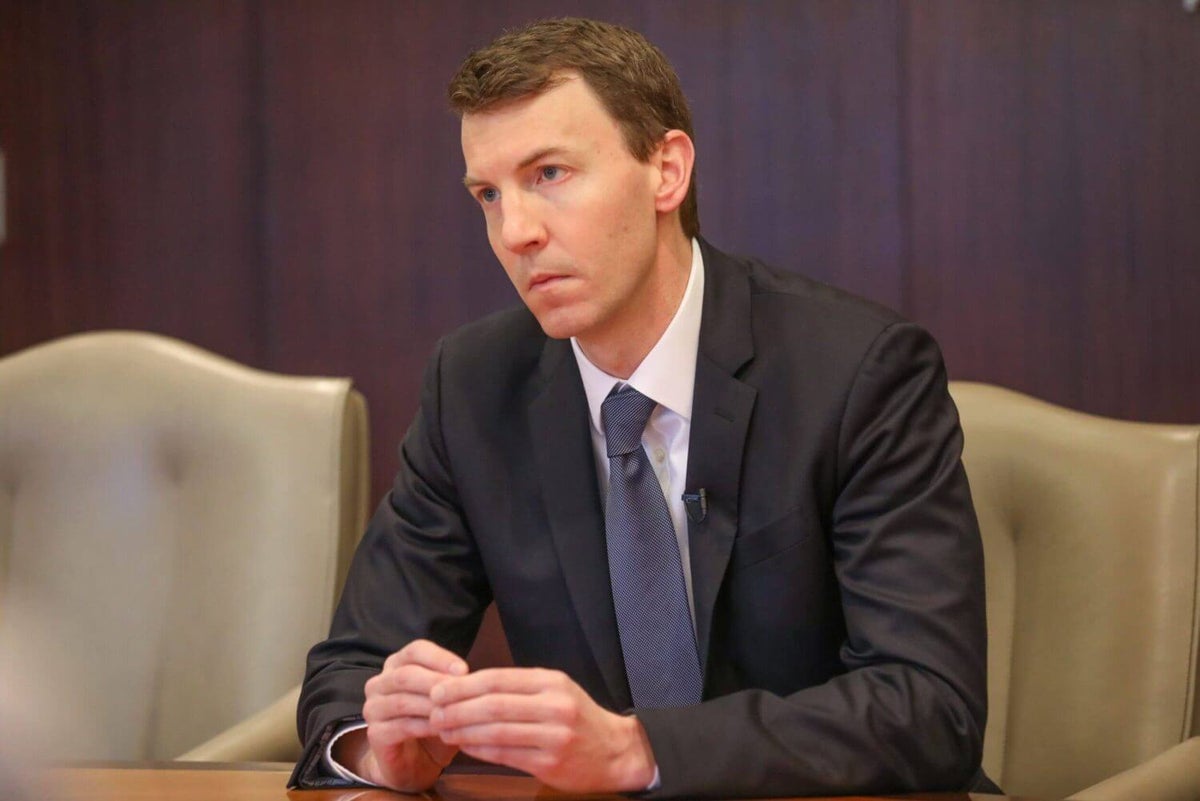 Power conferences hiring MLB exec to lead enforcement of new era as College Sports Commission CEO