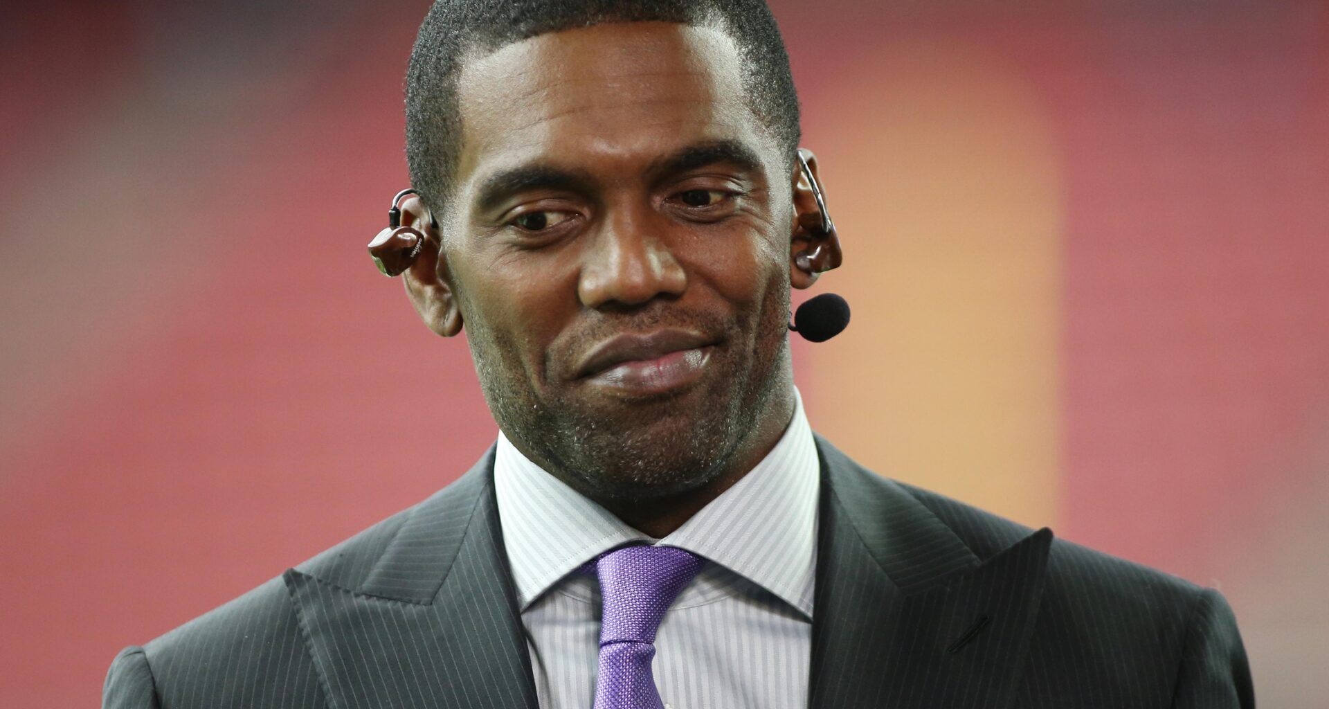 There Has To Be A Way To Retire (Or At Least Honor) Randy Moss' Jersey