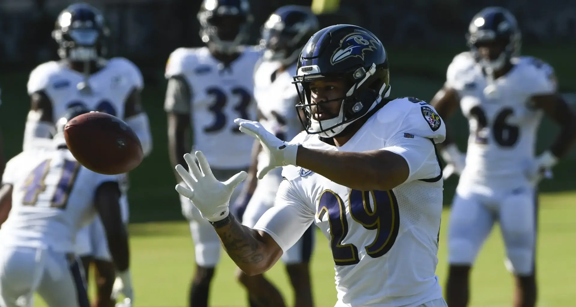 Earl Thomas Confronts Bitter Past with Pete Carroll in NFL Saga