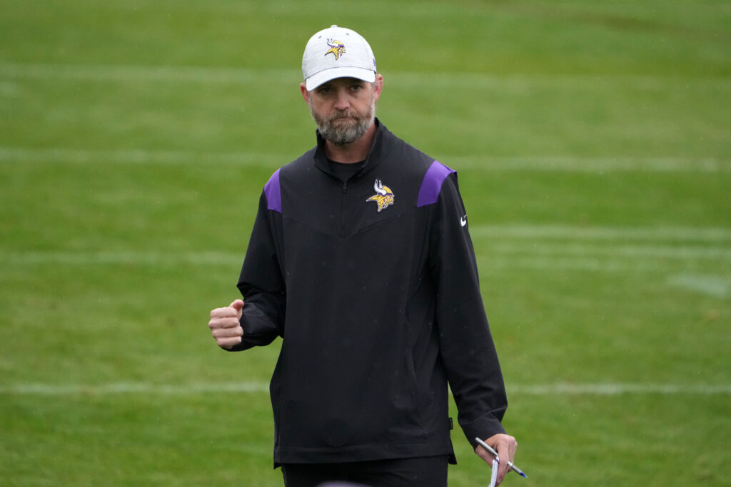 Vikings To Extend OC Wes Phillips