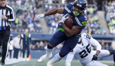 NFC Notes: Kenneth Walker, Christian McCaffrey, 49ers, Cardinals, Seahawks