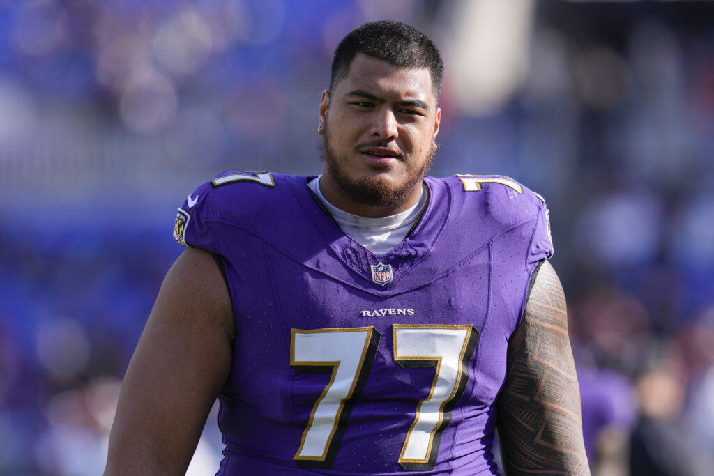 Daniel Faalele, Andrew Vorhees Leading Ravens' G Competition