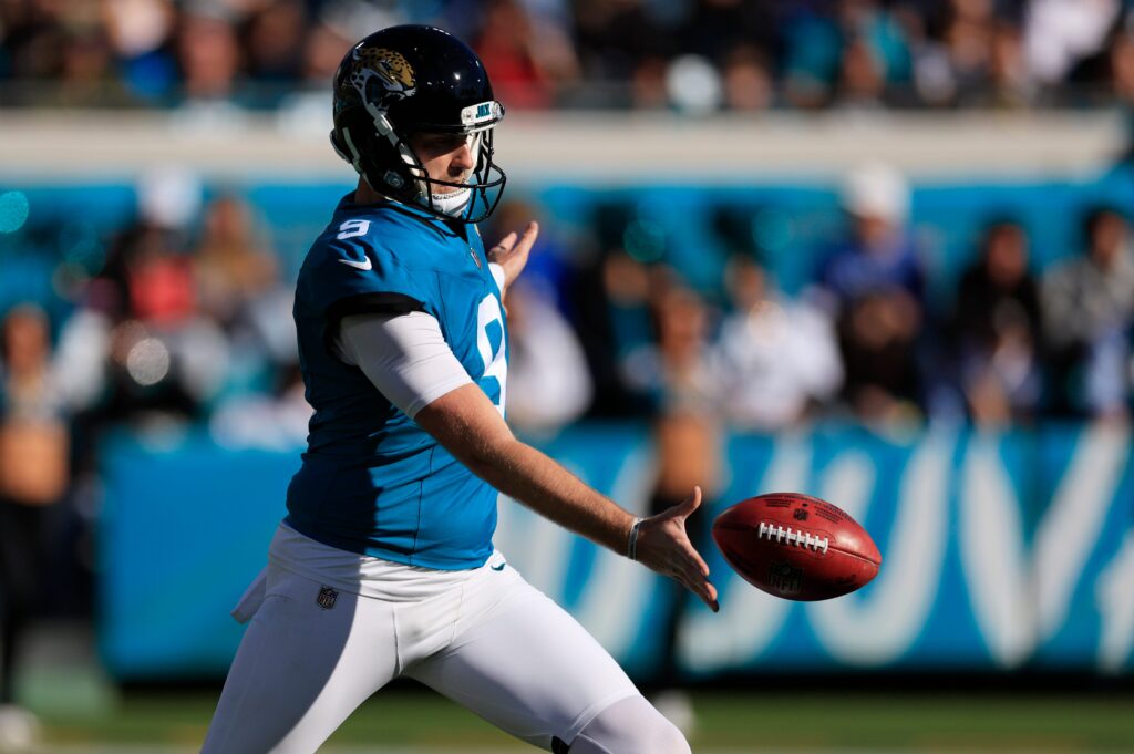 Jaguars Extend P Logan Cooke