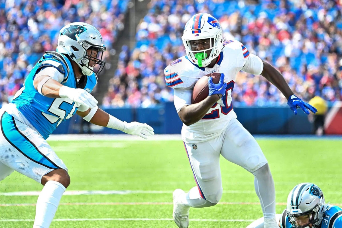 Frank Gore Jr.’s ‘elementary school’ FGJ autograph a joke among Bills teammates that he vows to fix