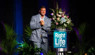 Tim Tebow accused by former Jets QB of twice sabotaging his career amid NFL rivalry drama