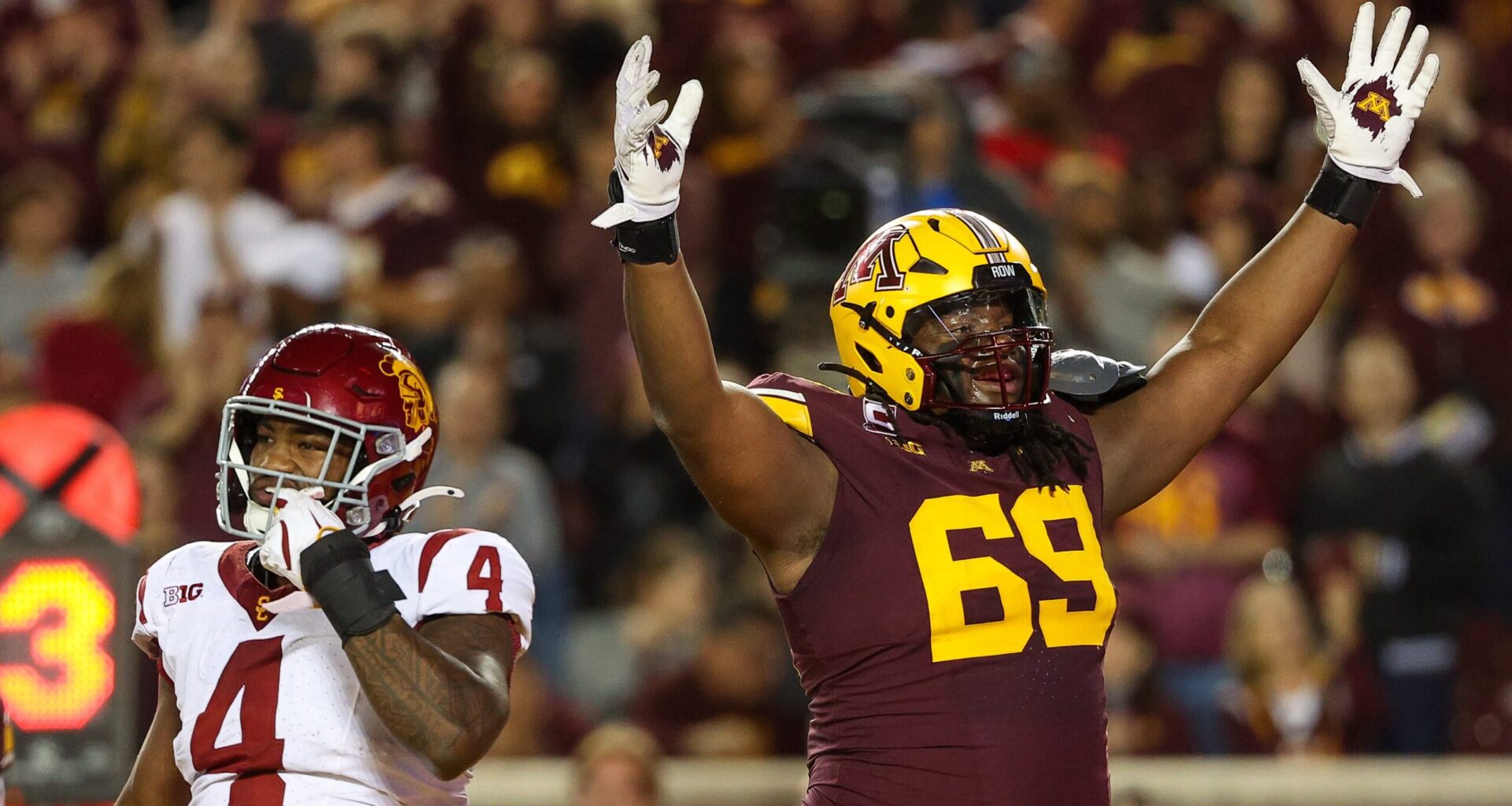 Tytus Howard Praises Rookie Aireontae Ersery's Impact on Texans