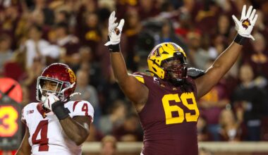 Tytus Howard Praises Rookie Aireontae Ersery's Impact on Texans