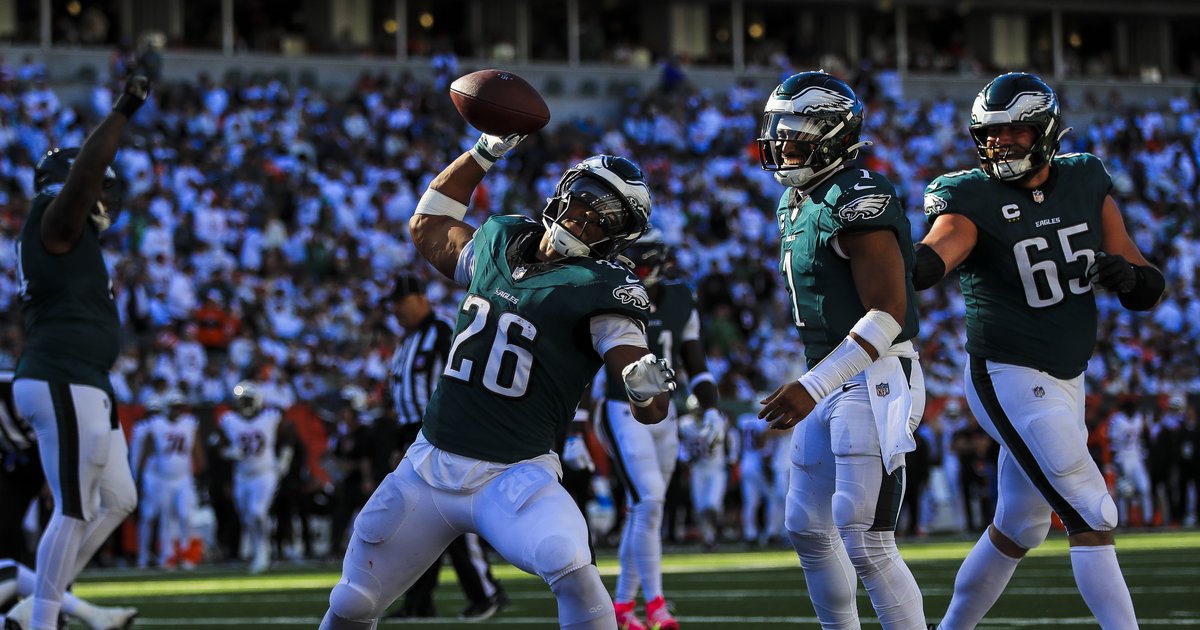 Saquon Barkley chasing history in 2025, but history shows that it rarely, if ever, repeats