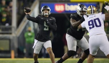 Evan Stewart's Injury Tests Dante Moore's Leadership in NCAA