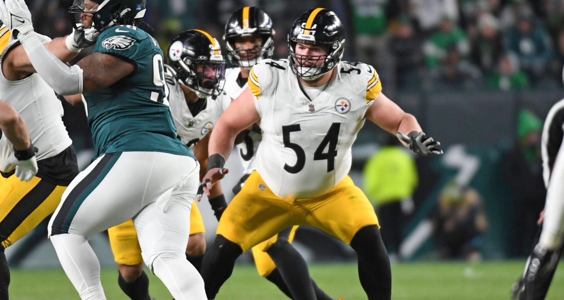Zach Frazier Inspires Steelers with Gritty NFL Rookie Journey