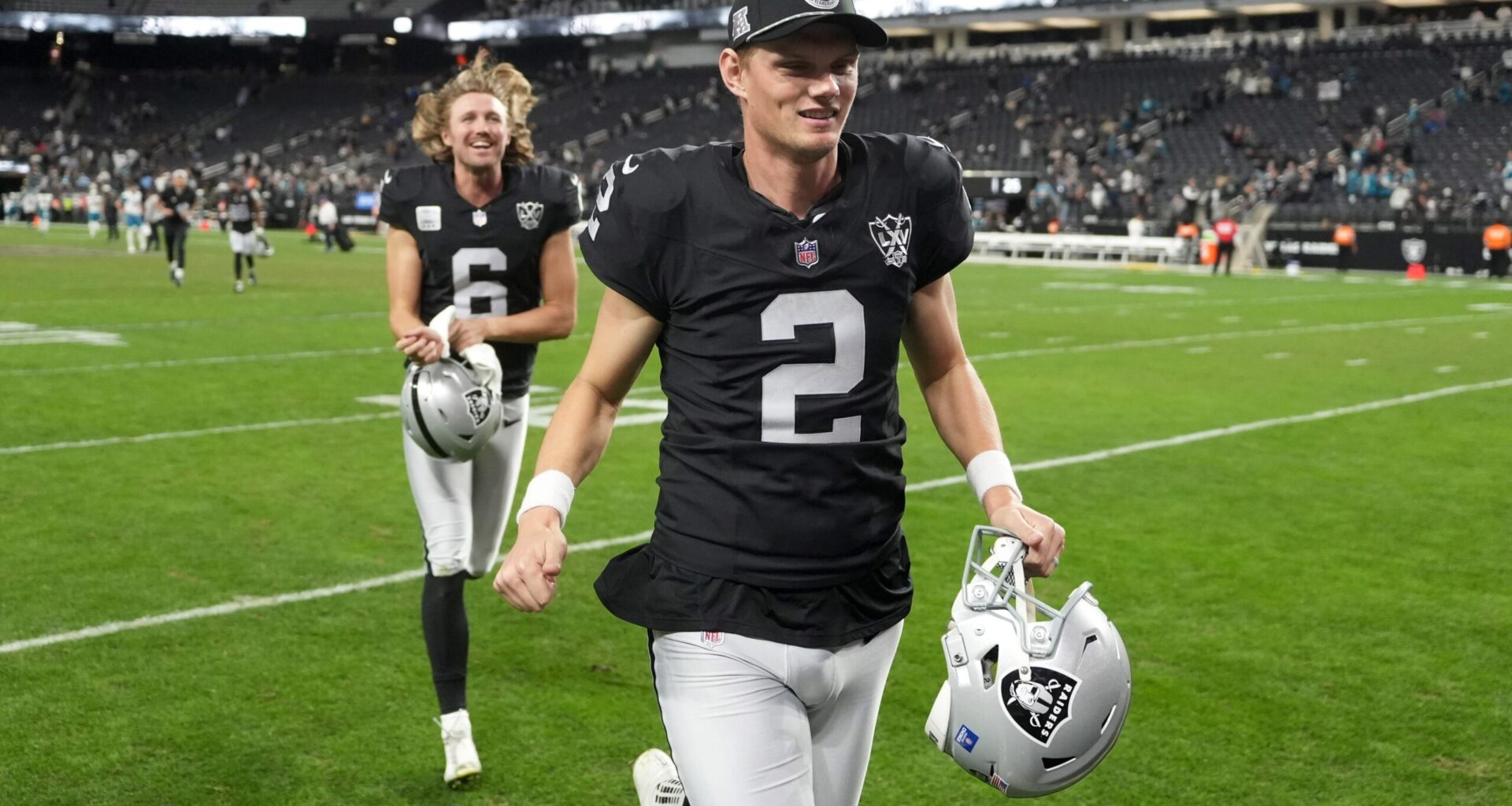 Daniel Carlson Celebrates Nostalgia, Switches to No. 8 Jersey