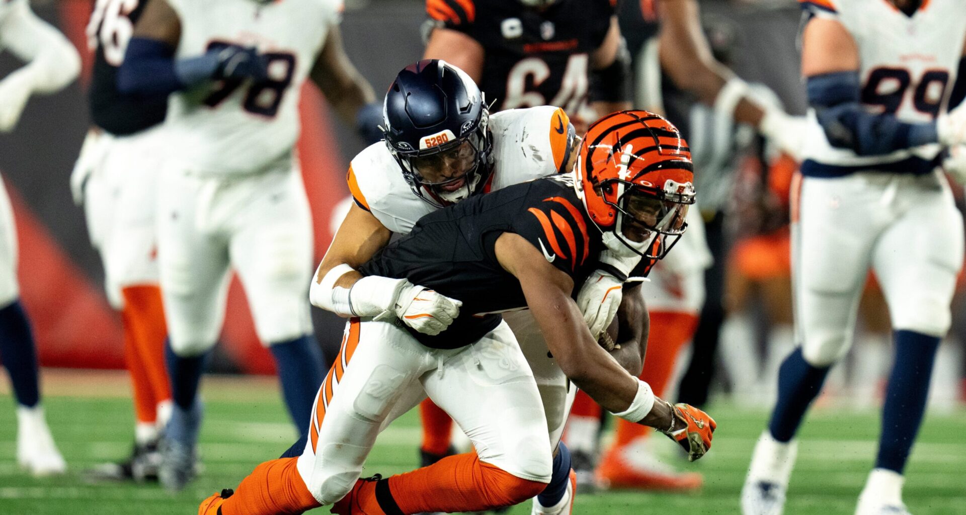 Justin Strnad Reinvents Denver Broncos' Defense in NFL Rise