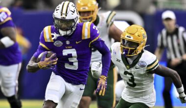 Syndication: The Daily Advertiser