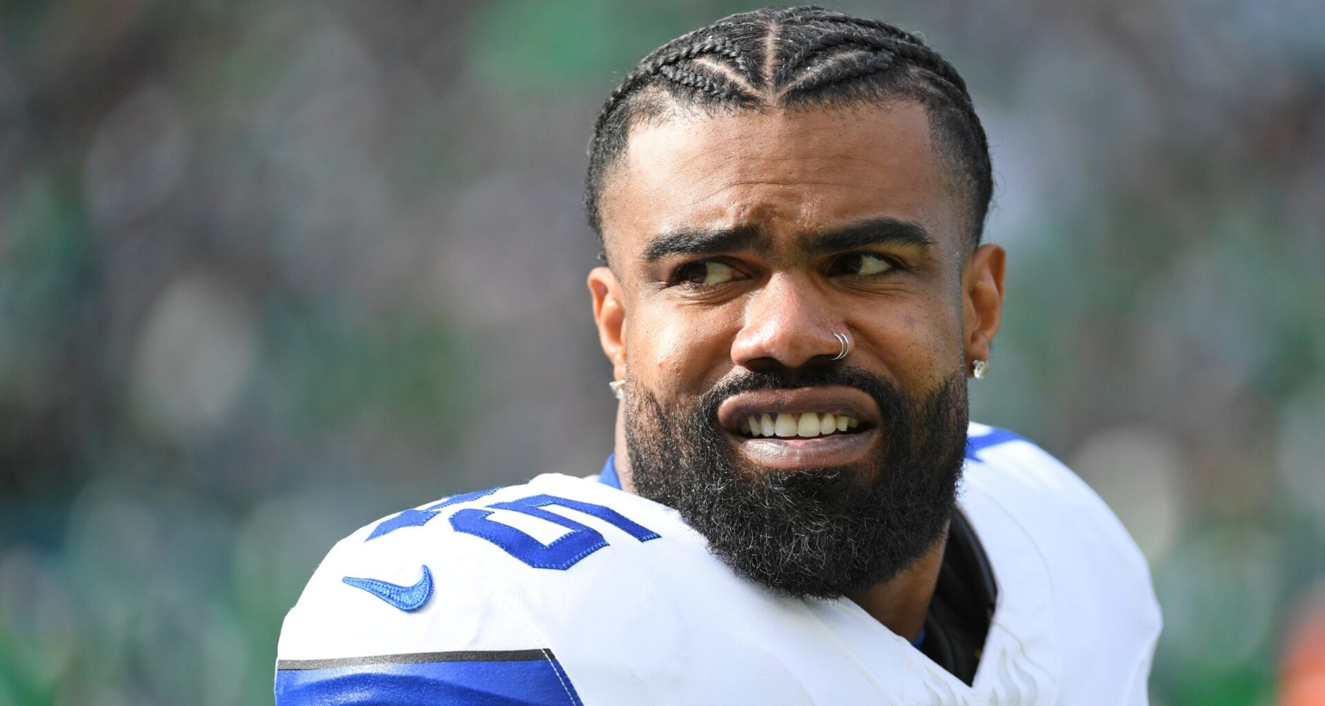 Ezekiel Elliott Faces Tough Competition in Cowboys' NFL Transformation