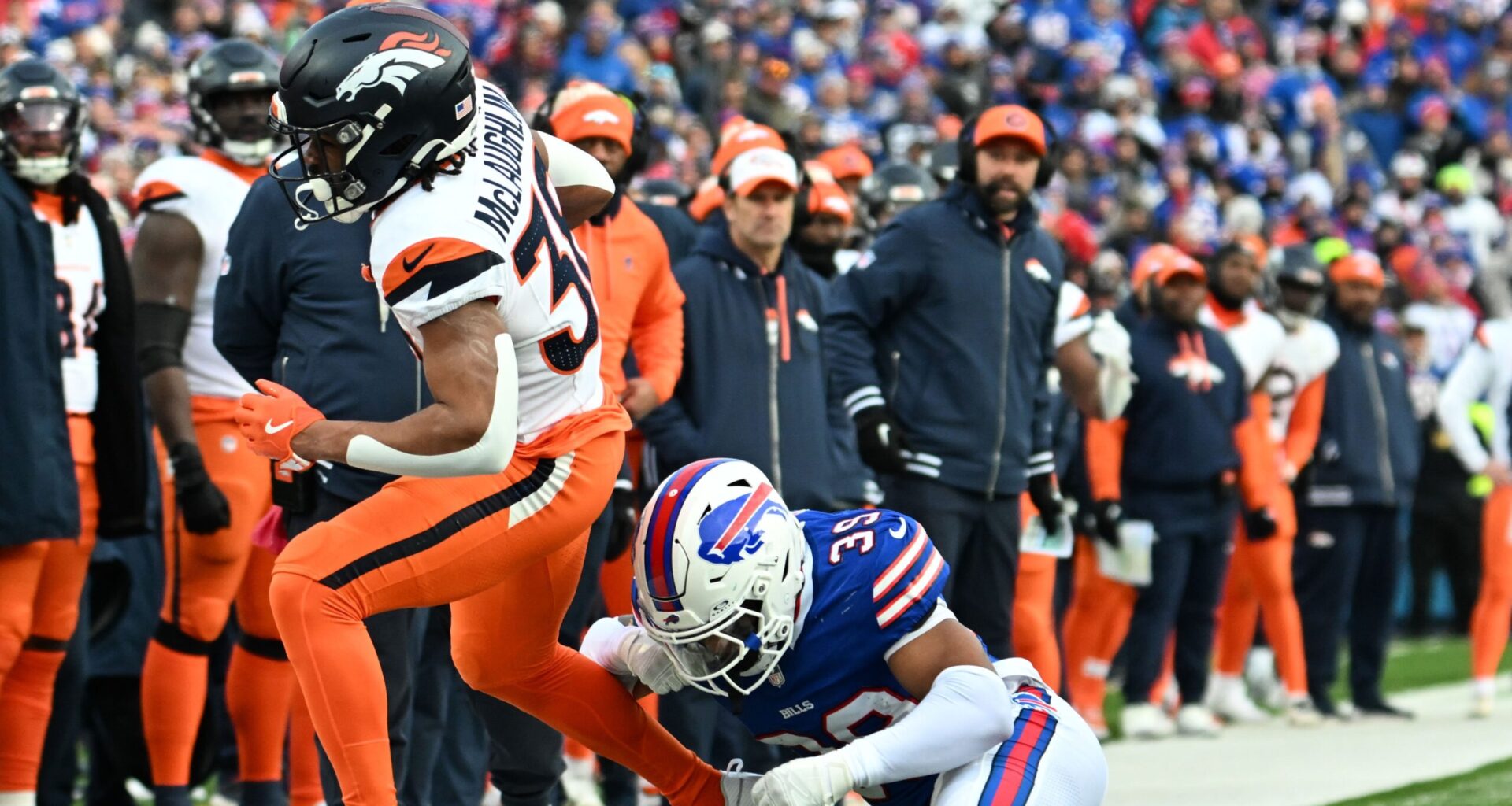 Jaleel McLaughlin Fights Relentlessly for Broncos Roster Spot