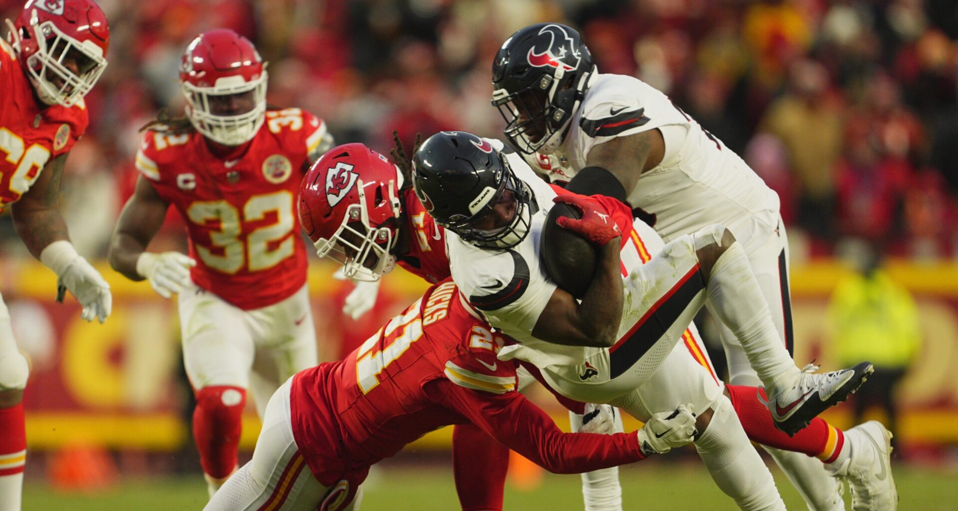 Dameon Pierce Faces Surprising NFL Exit Amid Texans' Shuffle