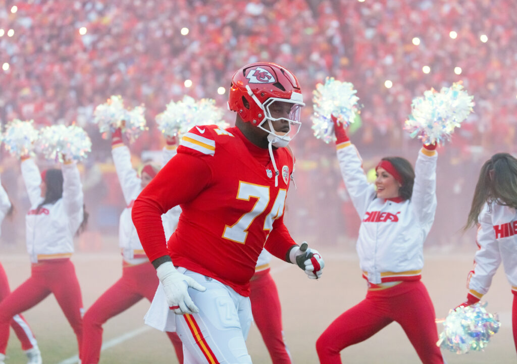 Jawaan Taylor Not Certain To Retain Chiefs' Starting RT Job; Latest On Team's LG Competition