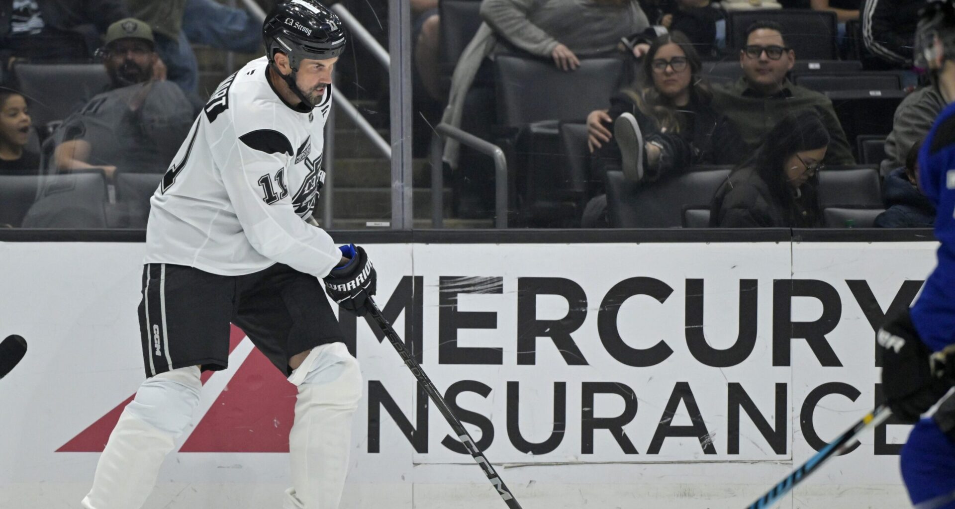 Matt Leinart Reflects on Emotional NFL Farewell with Bills Mafia