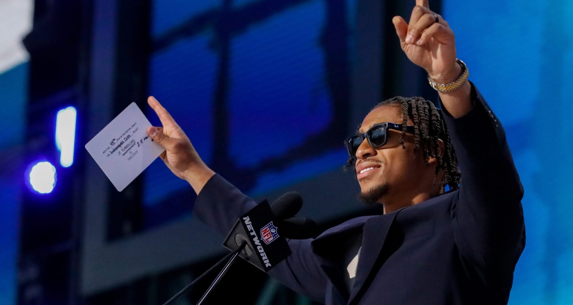 Jonathan Taylor Inspires Colts with Legendary Comeback Performance