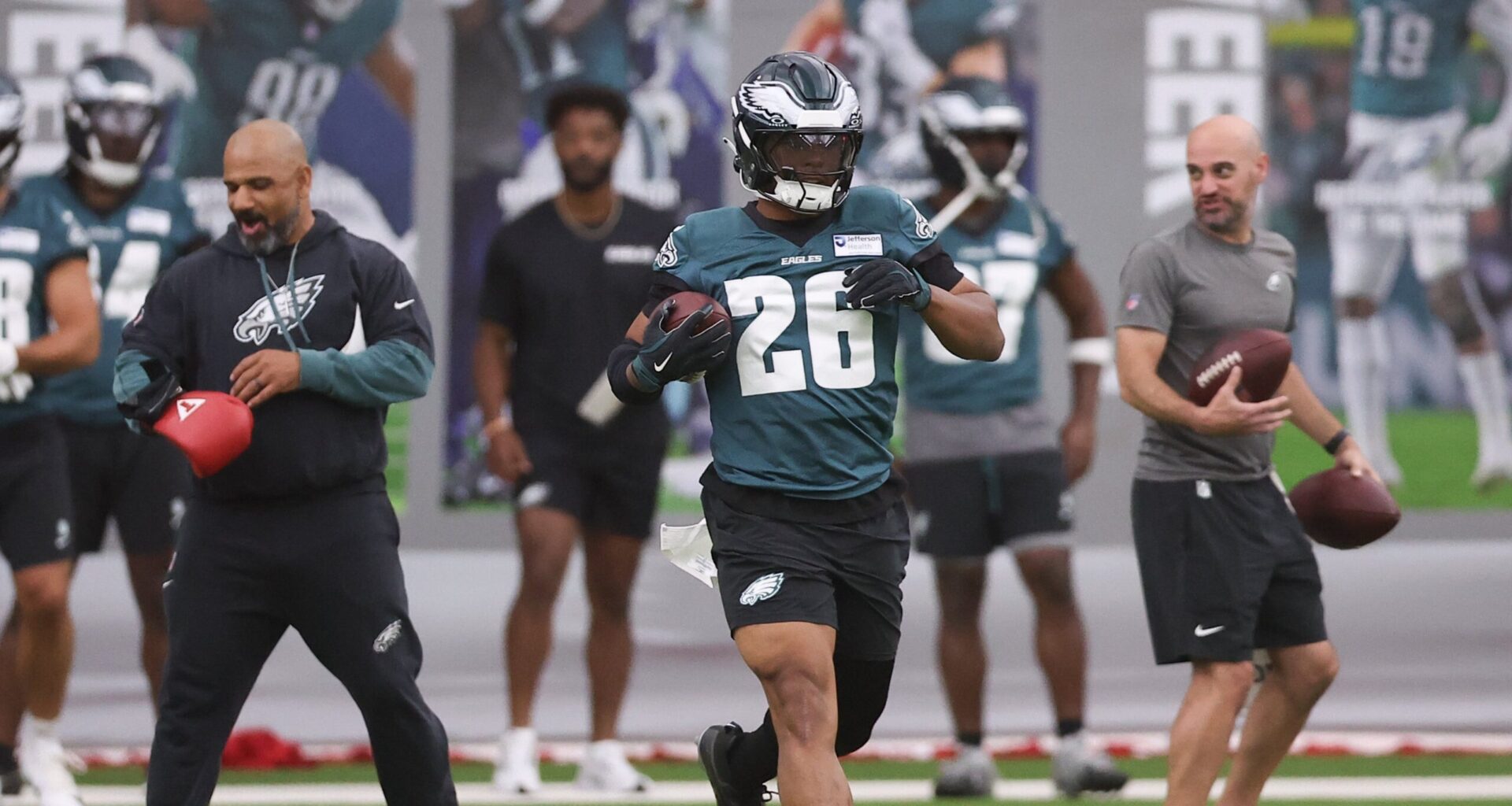 Saquon Barkley Inspires Giants as NFL Season Dawns Anew