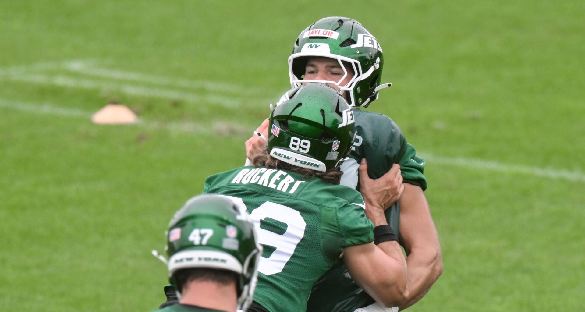 Mason Taylor Sparks Jets' NFL Offense Revamp with Fields