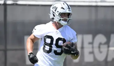 Brock Bowers aims for NFL history as Raiders' tight end chases elusive Offensive Player of the Year title