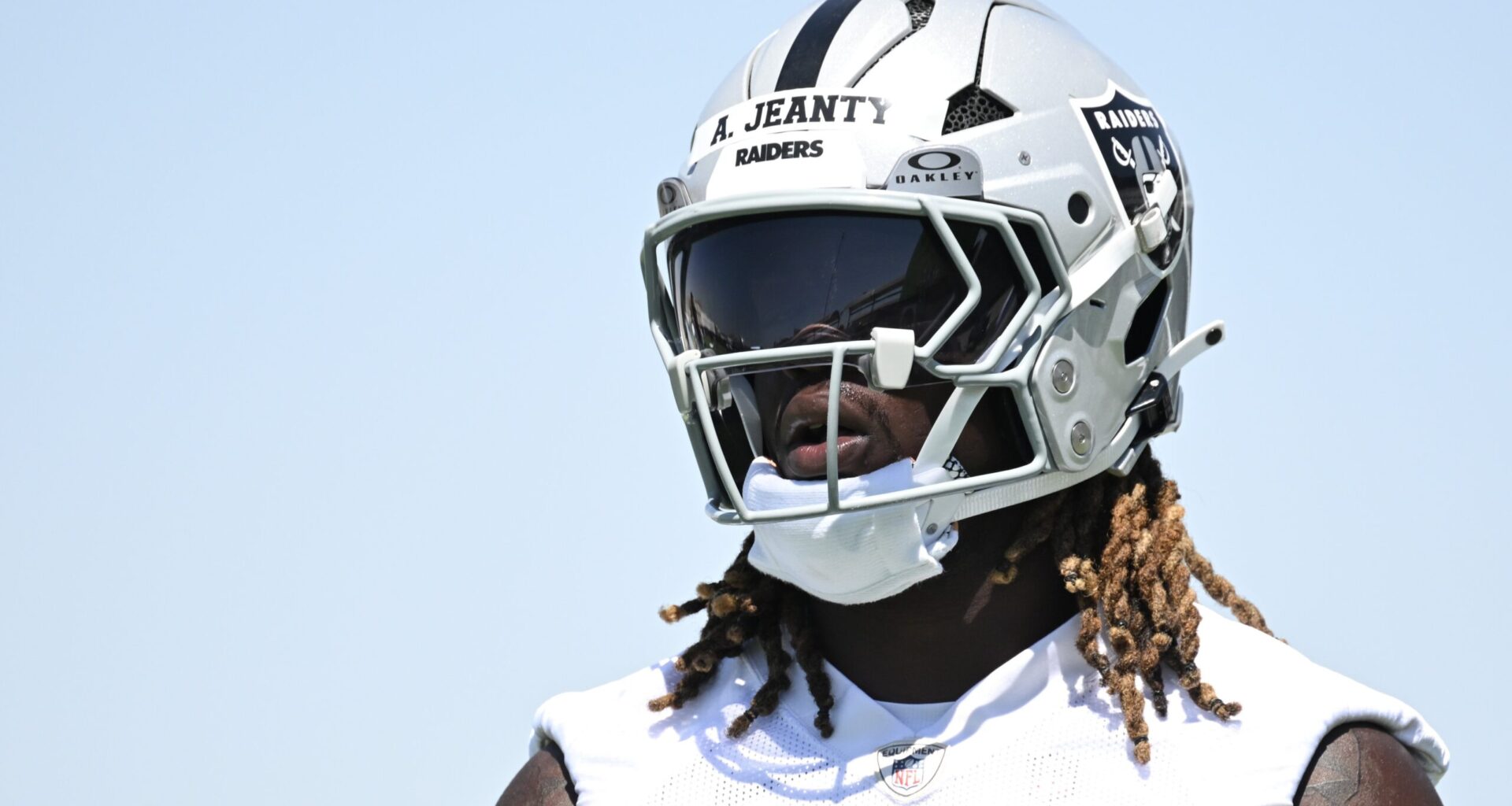 Ashton Jeanty Thrives Under Pressure with Raiders’ High Hopes