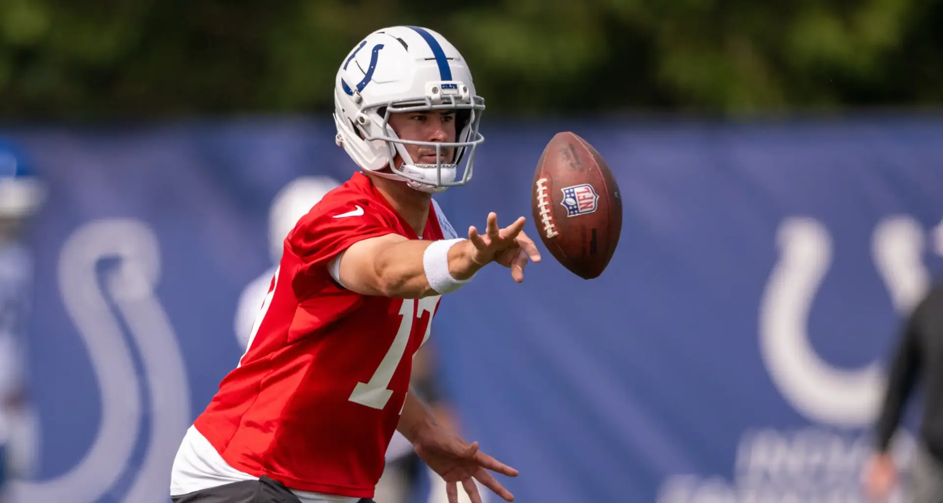 Daniel Jones battles Anthony Richardson for Colts QB1 while Vikings eye 2026 draft implications