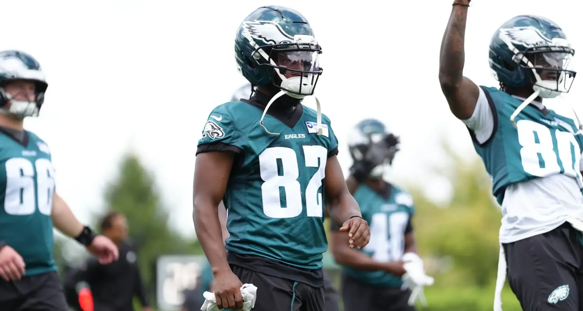 Ainias Smith battles for Eagles roster spot against adversity as second-year receiver eyes redemption